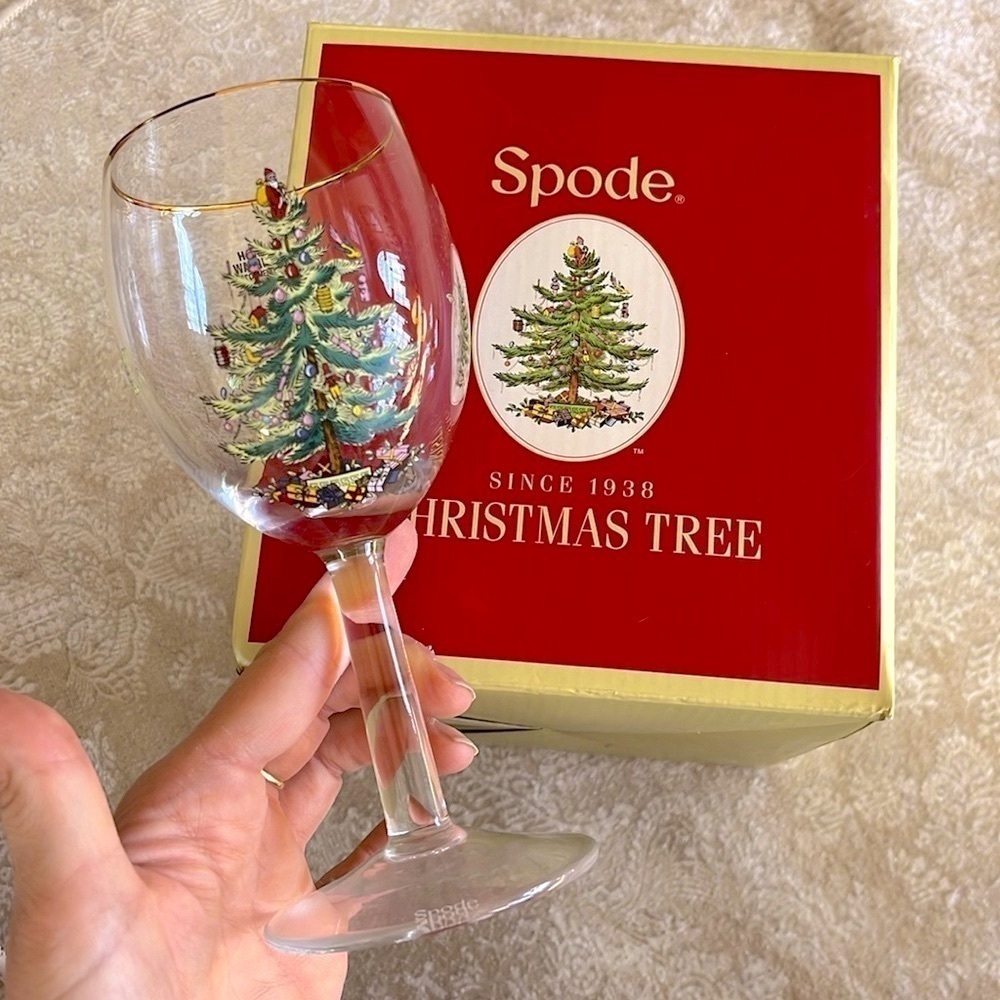 Brand New Spode Set of 4 Wine Glasses Christmas Tree 13 oz Festive Glassware